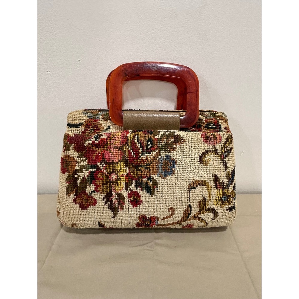 Vintage Tapestry‎ Floral Handbag Amber Lucite Handle Kiss Lock Closure Women